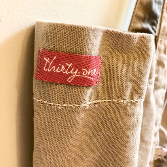 Thirty-one Large Tan Canvas Tote/ Beach Bag With Floral Lining - Picture 3 of 7